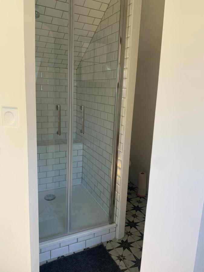 Jolie Chambre Privee Apartamento Beaufort-en-Vallee Exterior foto